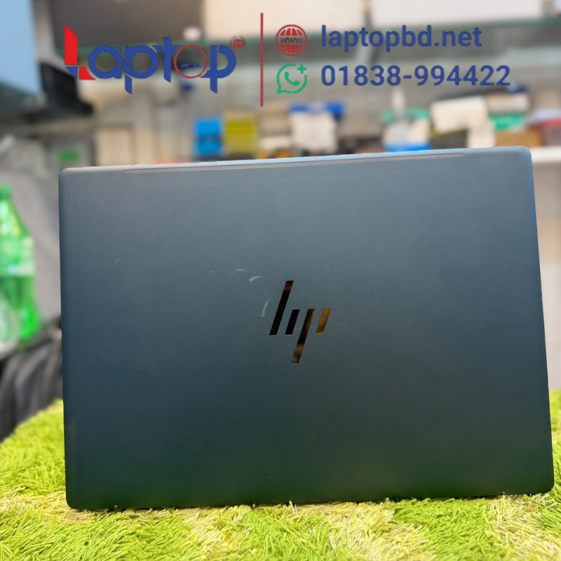 hp-pavilion-plus-14-right-side-ports Left-side ports of the HP Pavilion Plus 14 laptop